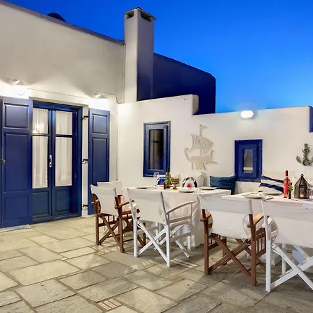 Martineli - A Beachfront Estate 드리오스