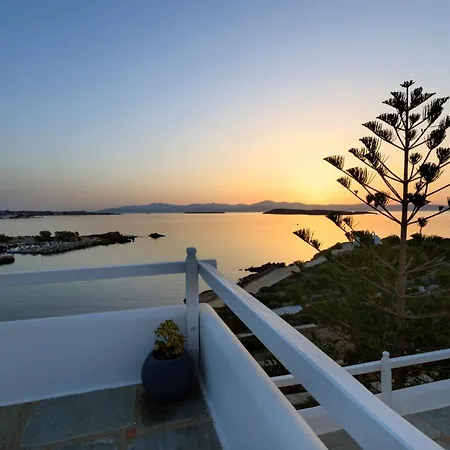 Martineli - A Beachfront Estate Villa *