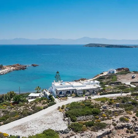 Martineli - A Beachfront Estate Villa *