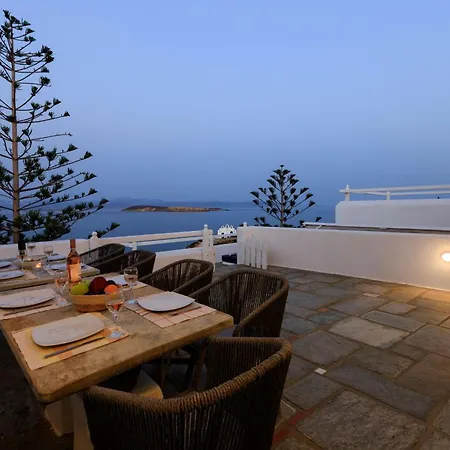 Martineli - A Beachfront Estate * ドリオス