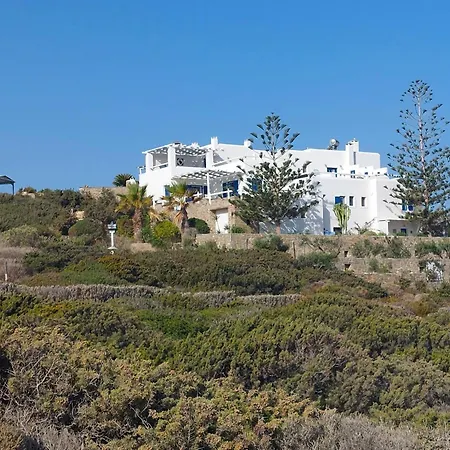 Martineli - A Beachfront Estate *