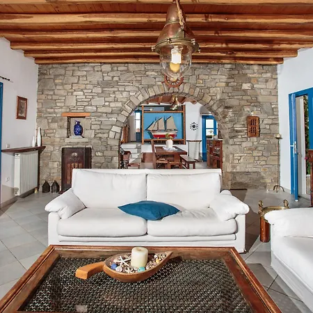 Martineli - A Beachfront Estate ヴィラ ドリオス