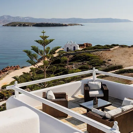 Martineli - A Beachfront Estate *