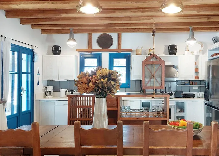 Villa Martineli - A Beachfront Estate *