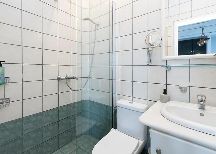 Martineli - A Beachfront Estate Drios