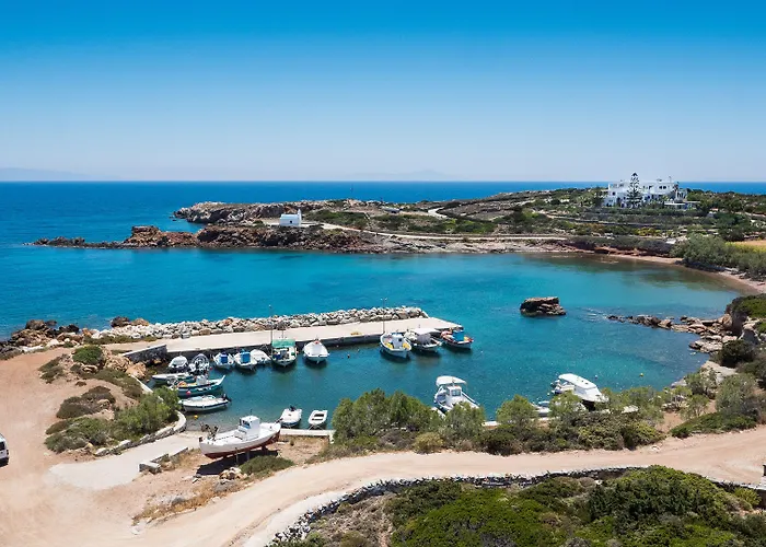 Martineli - A Beachfront Estate *