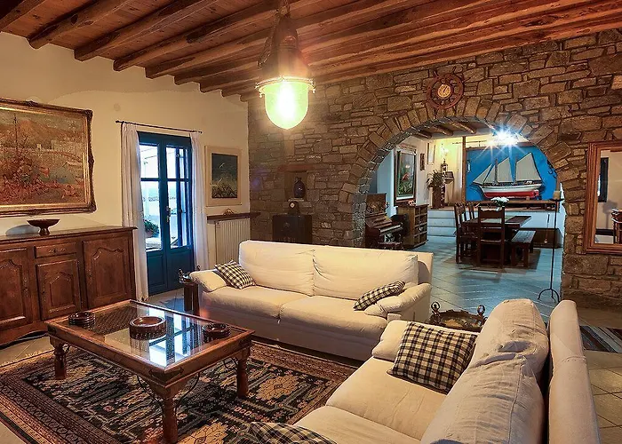 Martineli - A Beachfront Estate Villa *