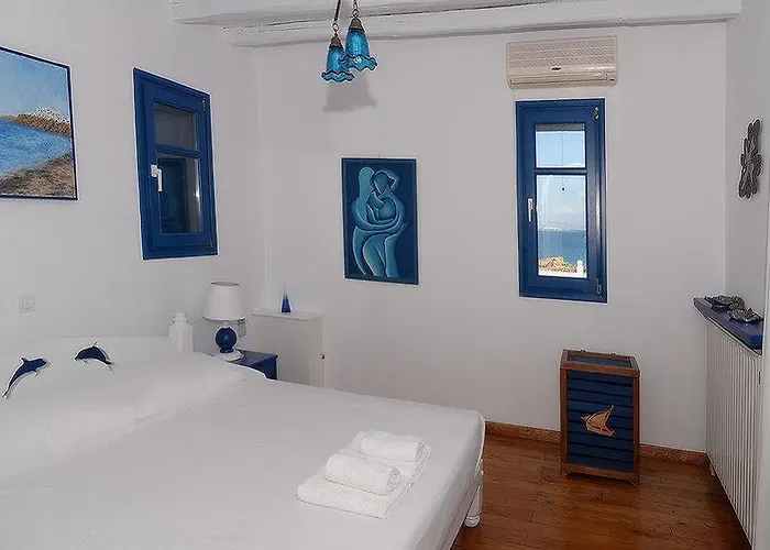 Villa Martineli - A Beachfront Estate *