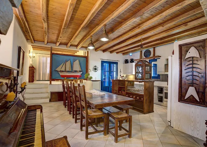 Martineli - A Beachfront Estate