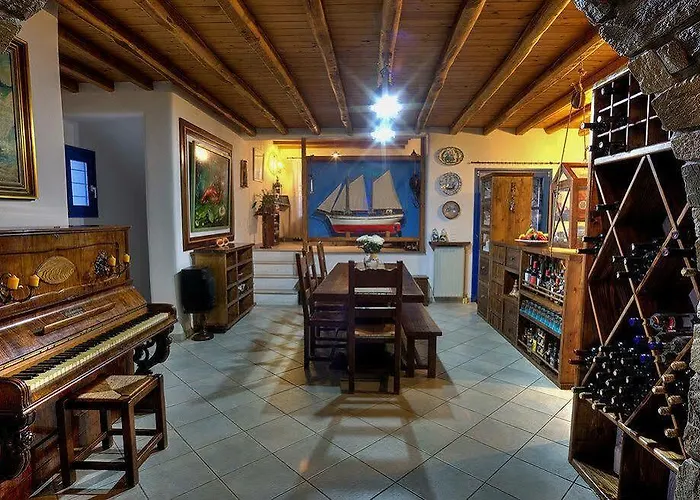 Martineli - A Beachfront Estate Villa *